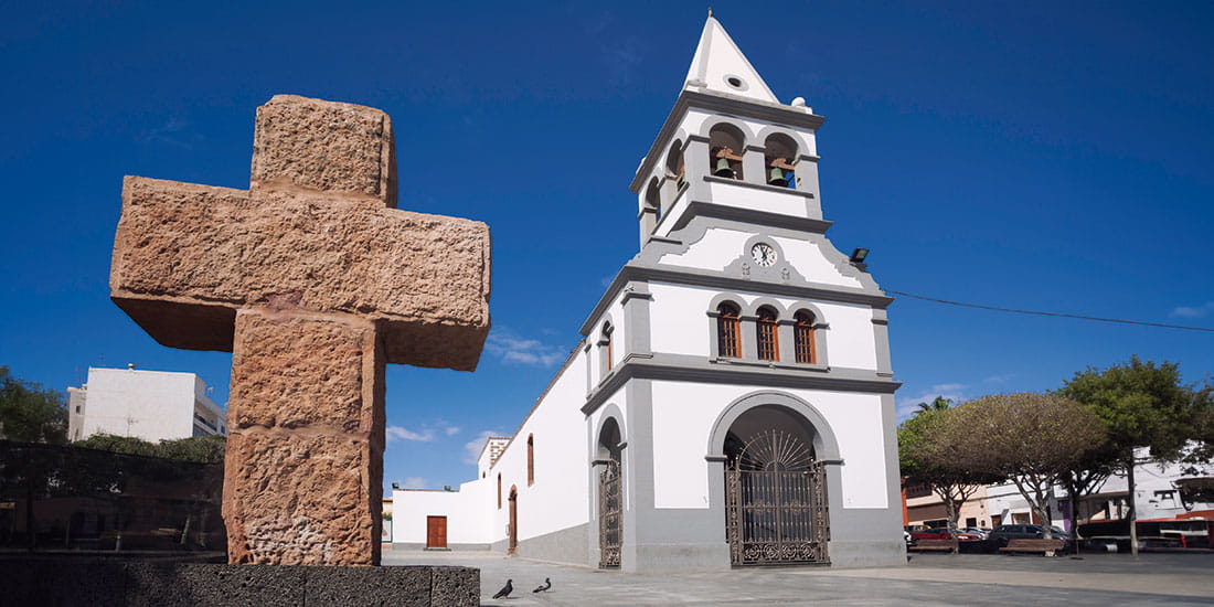 Puerto del Rosario church